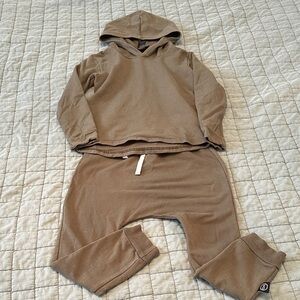 Wooly Doodle Cozy Kids khaki Hoodie and Jogger Set. 5T